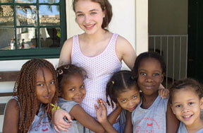 volunteers in Brazil orphanage