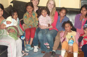 volunteers in Ecuador orphanage