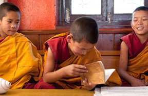 volunteers in Nepal Teaching Monks 