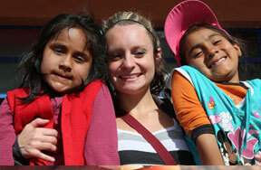 volunteers in Peru orphanage
