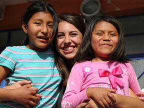 volunteers in Peru