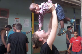 volunteers in southafrica orphanage